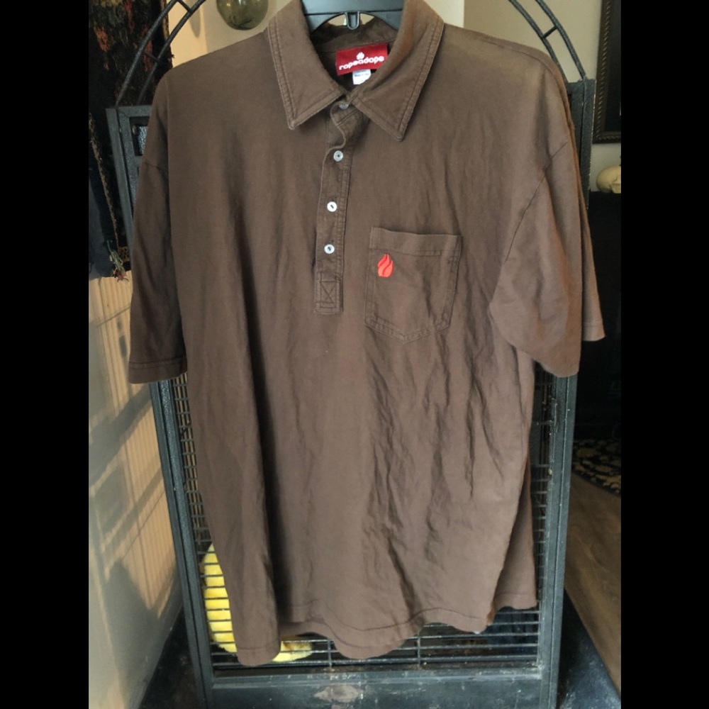 Men’s button/collar short sleeved shirt
